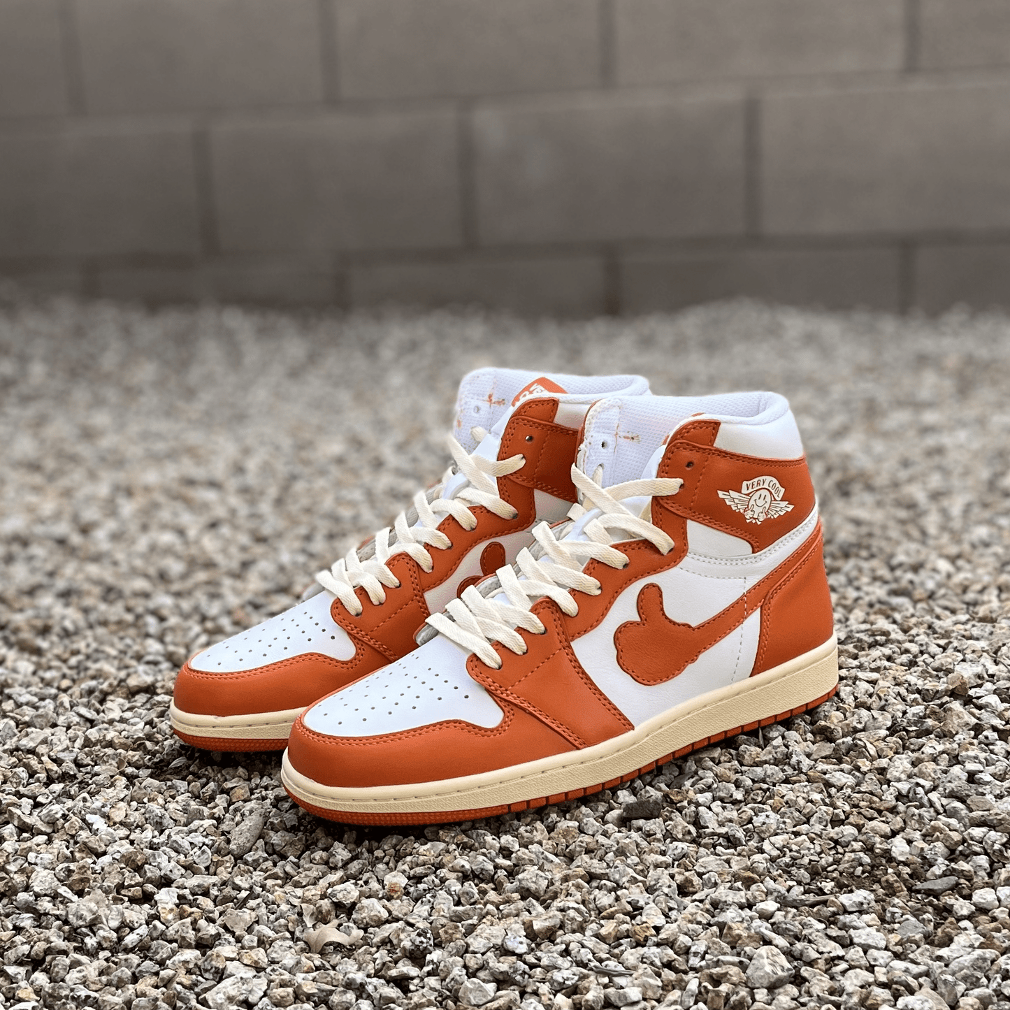 Thumbs Up Hi 'Burnt Orange'